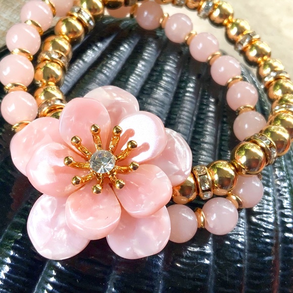 Lilly Pulitzer Jewelry - LILLY PULITZER Exquisite FLOWER BRACELET BLUSH PINK/GOLD /CRYSTAL 🩷 STRETCH
